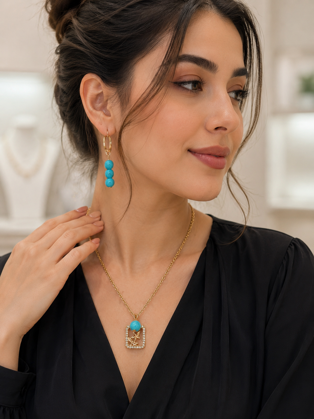 نیم‌ست زنانه سنگ فیروزه مدل سنتی-مدرن (اصالت و درخشش)